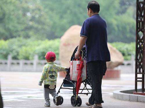 公婆逼老公跟我离婚,公婆逼着老公离婚