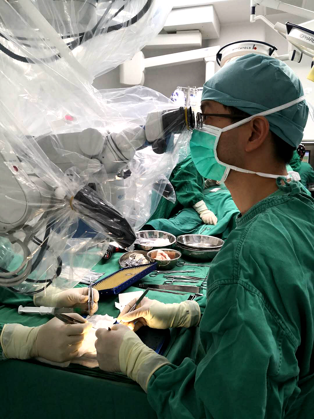 疫情期间，北京积水潭医院手外科成功救治复合伤患者