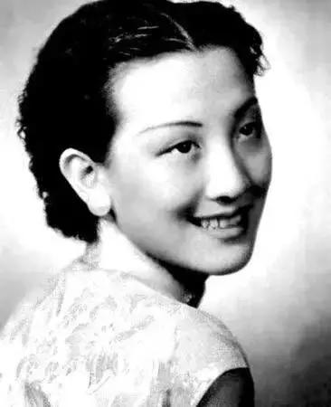 周璇一生简介,周璇患病期间照片
