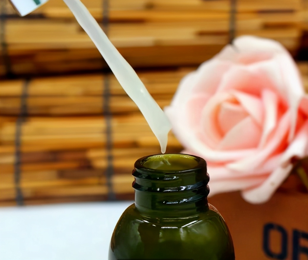 海蓝之谜lamer修护精萃液,海蓝之谜lamer修护精萃水测评