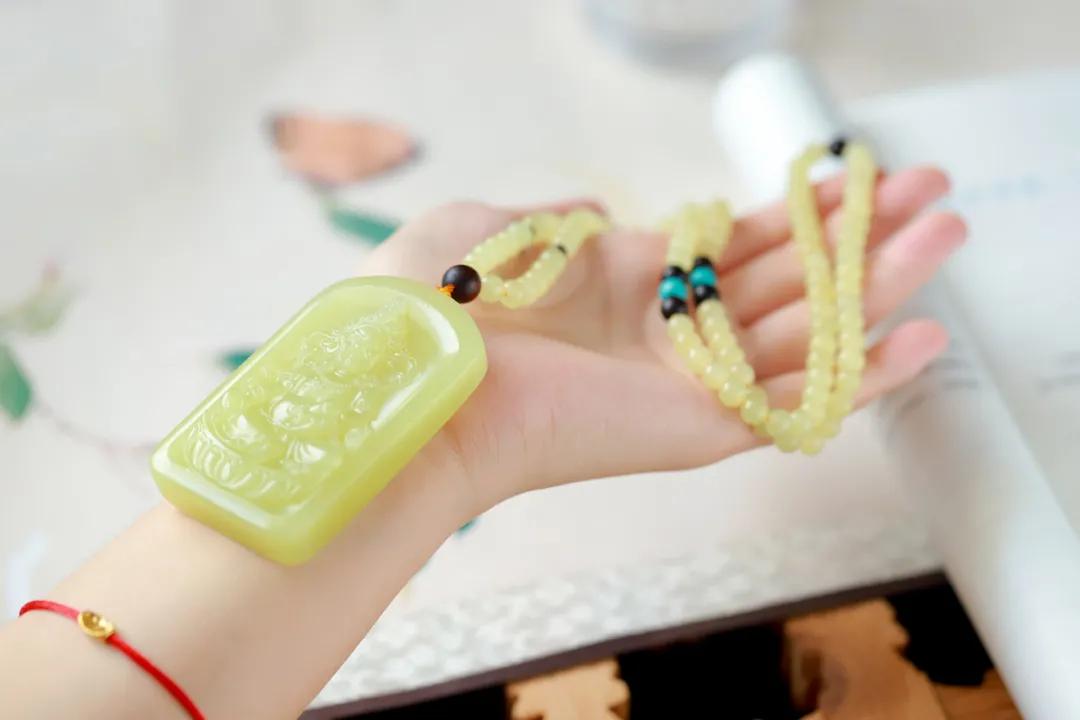 青黄口料值钱吗,黄口料价值多少钱一斤