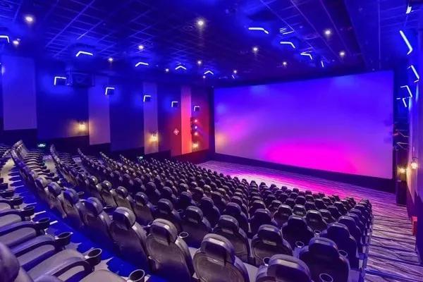 真实的3d电影大片,看3d电影的观众其实是什么样子的