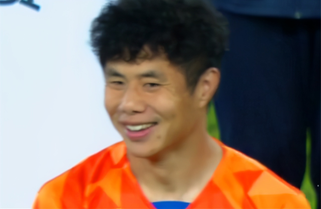 被“架空”的韩国主裁判？被惹怒的中超老好人？看看外面的世界吧