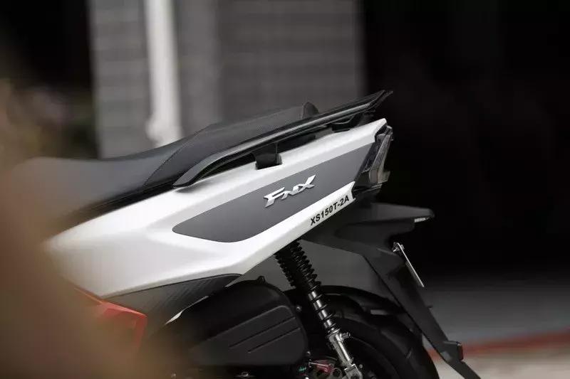 三阳fnx踏板摩托车全系列,三阳最新款150踏板摩托车测试