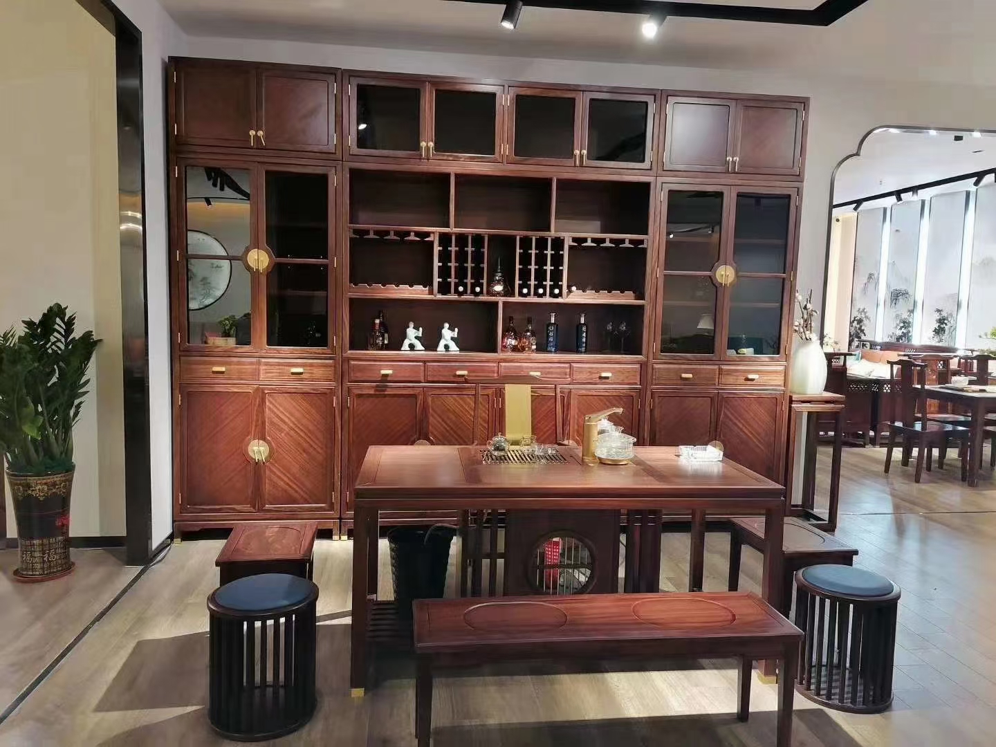 佛山实木家具购买攻略,佛山乐从最便宜实木家具