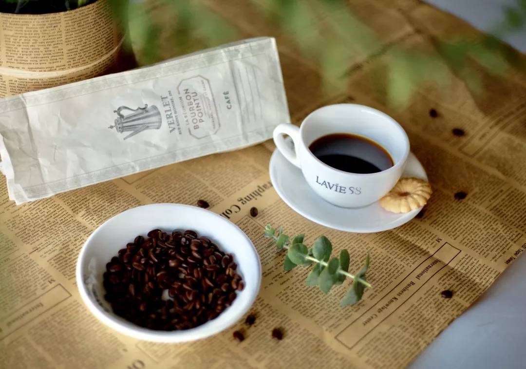 这间“咖啡馆”,记录着重庆最潮流的生活