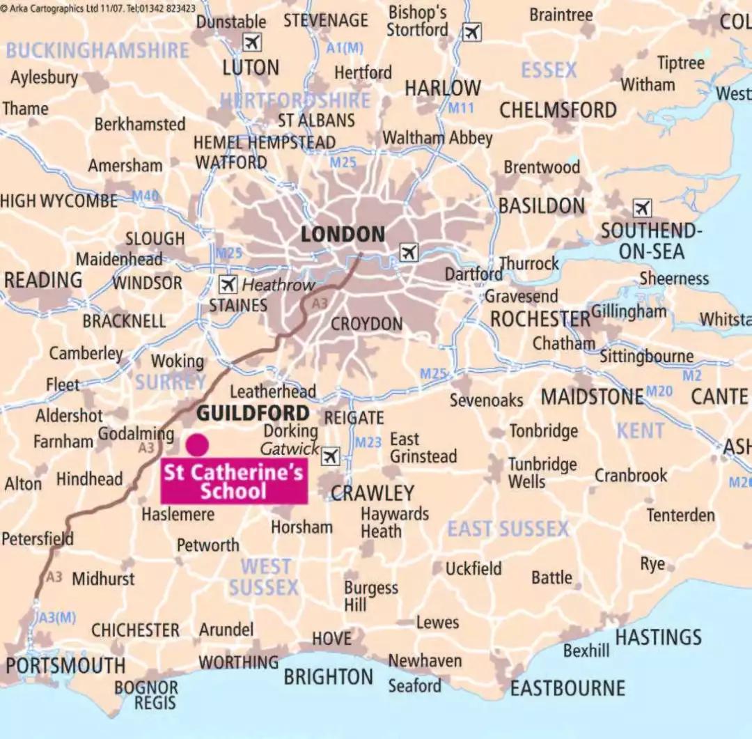 哈利波特中的英国学校,哈利波特霍格沃茨学校英国