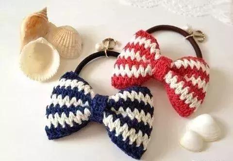 小的蝴蝶结发饰系法,小小的蝴蝶结钩织