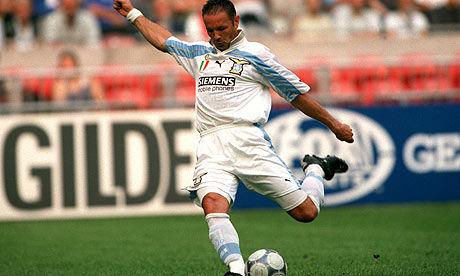 有史以来最强的任意球大师,任意球大师儒尼尼奥