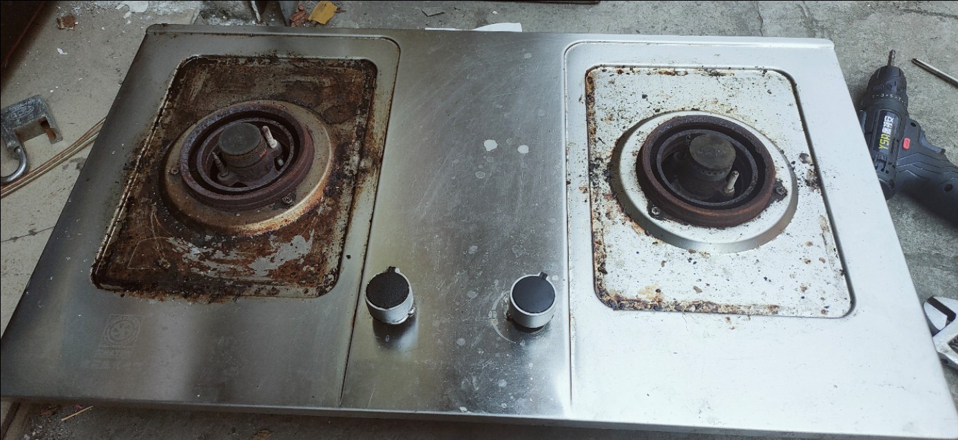 煤气灶松手就灭火怎样修理,煤气灶点着火老是灭怎么快速解决