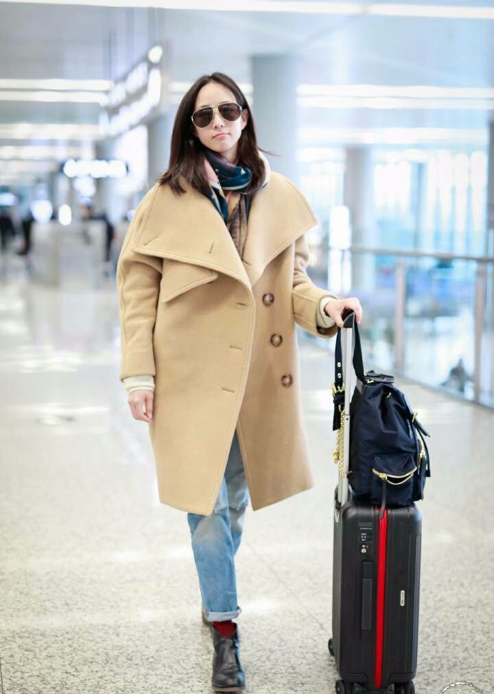 张钧甯这裤子都洗到发白了，居然还在穿！