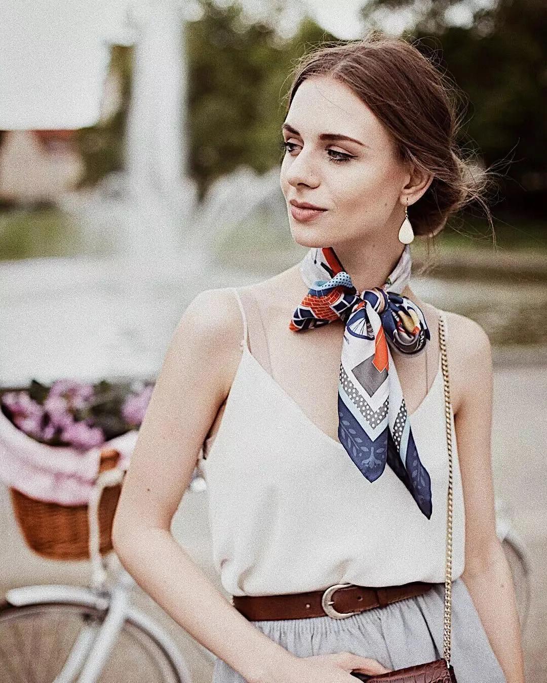 儿童蝴蝶结丝巾编发教程简单好看,丝巾怎么打蝴蝶结最简单的方法