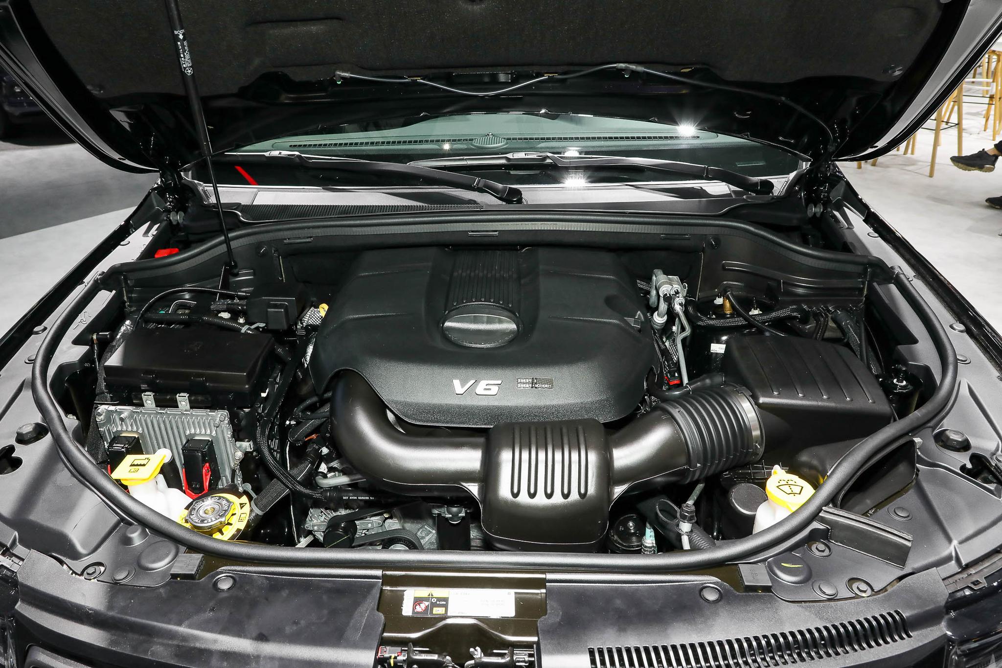 优惠20万jeep大切诺基值得入手吗,冷门七座越野车