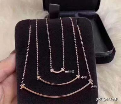 网红小笑脸项链,网红爆款微笑项链