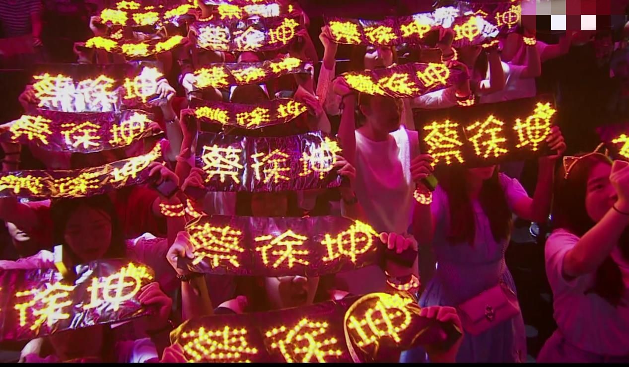 吴昕谢霆锋王俊凯,吴昕杨幂时尚咖