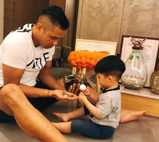 范玮琪晒日常生活照,范玮琪晒亲子照