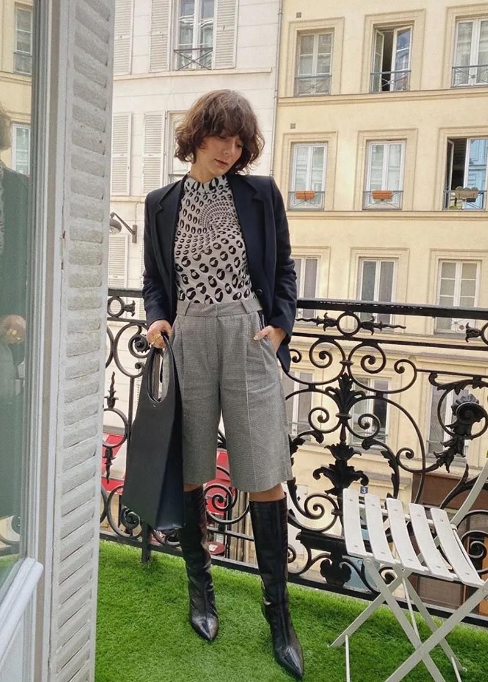 一套西装又正式又休闲,30-35岁女性春季穿搭西装