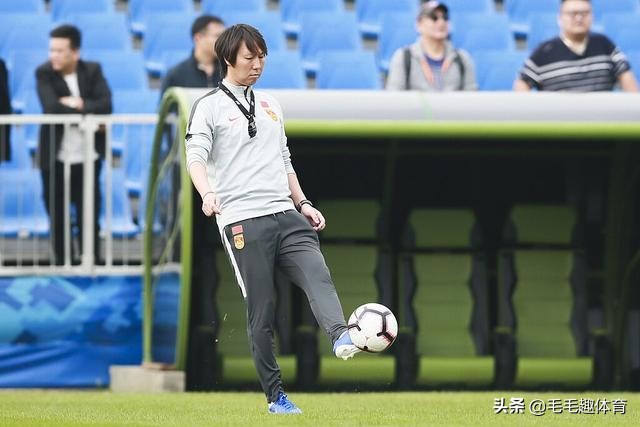 里皮建议李铁,里皮声援于汉超