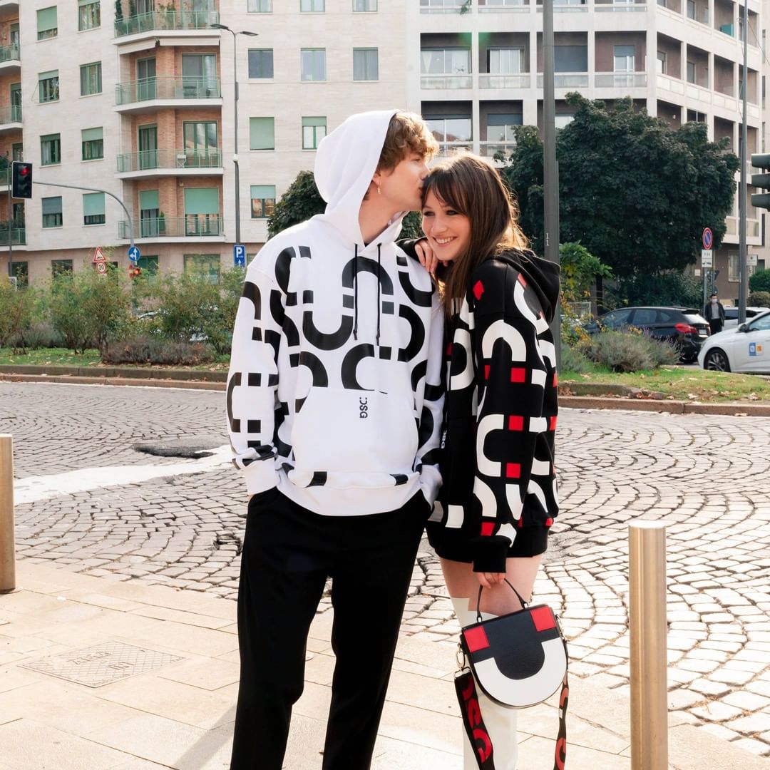 顶级潮牌supreme,全球十大潮牌supreme