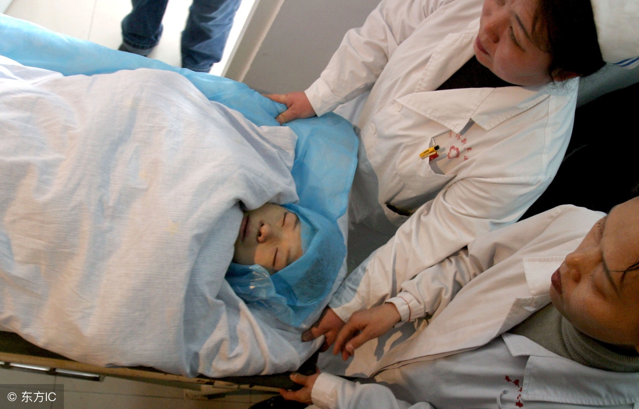 孕妇快分娩时严重咳嗽,分娩过程中产妇咳嗽实录