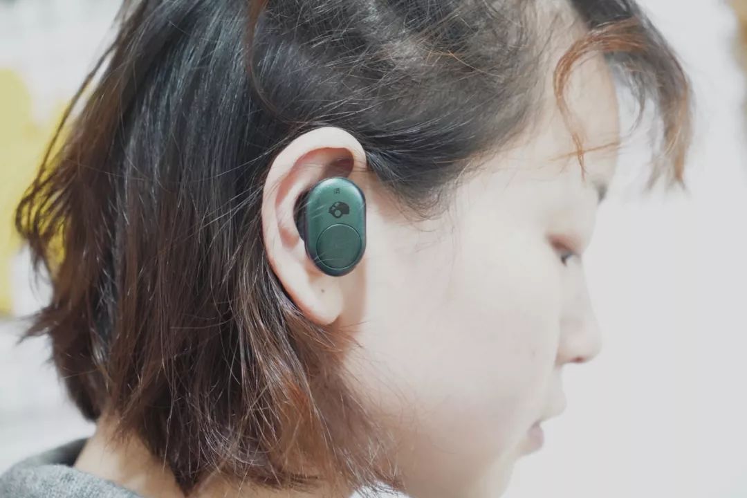 真无线头戴式耳机,骷髅头真无线耳机