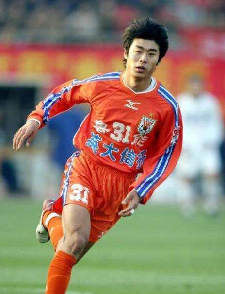 韩鹏郑铮九哥完整版,山东鲁能9号韩鹏