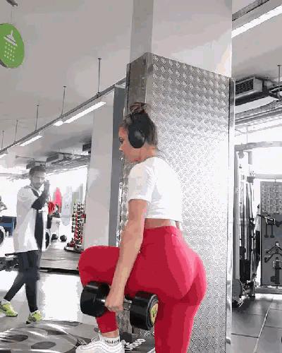 翘臀怎么训练最有效,女生翘臀锻炼最有效方法