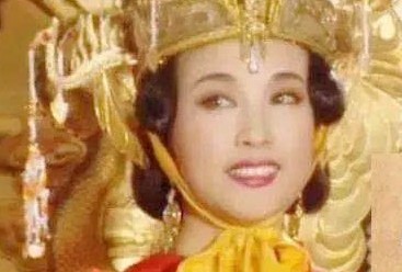 历史上的武则天是怎样当上女皇的,武则天当上中国第一位女皇