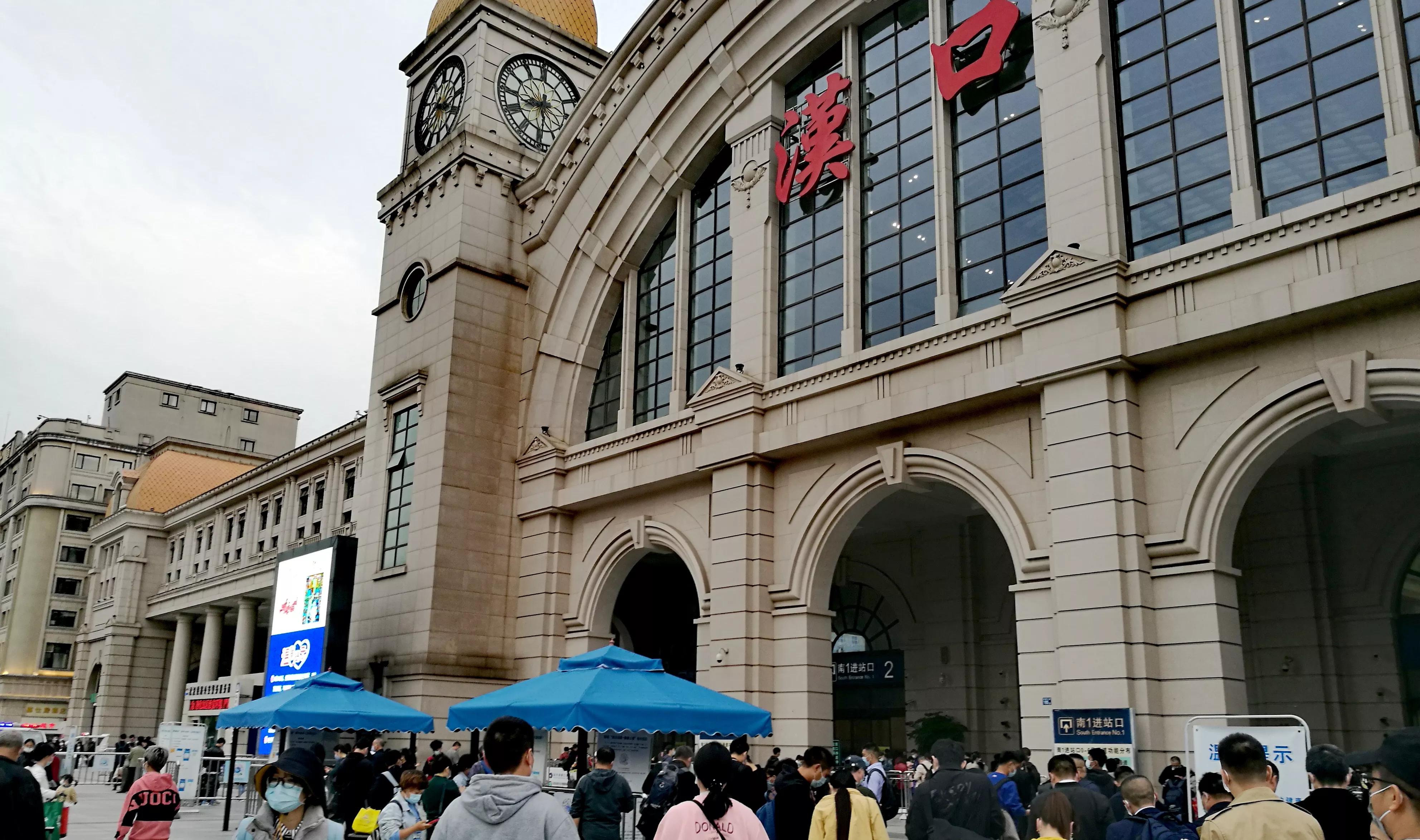 寒冬里的一抹温暖散文,这个冬天有你真温暖散文