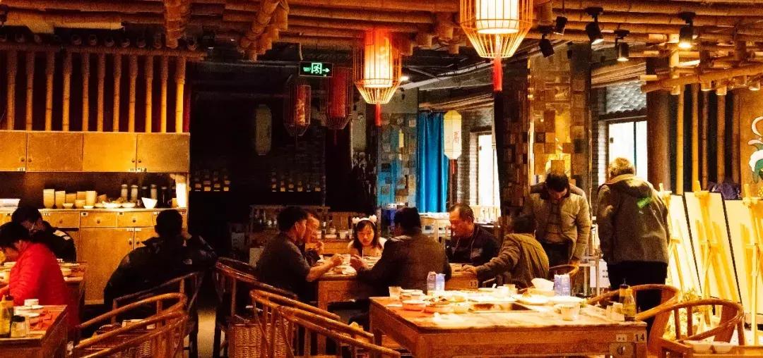 成都这家每天爆满的火锅店,成都最好吃的火锅店推荐