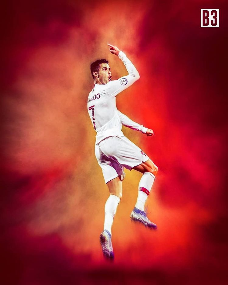 慢动作看看c罗的跑位,c罗跑位意识教学视频