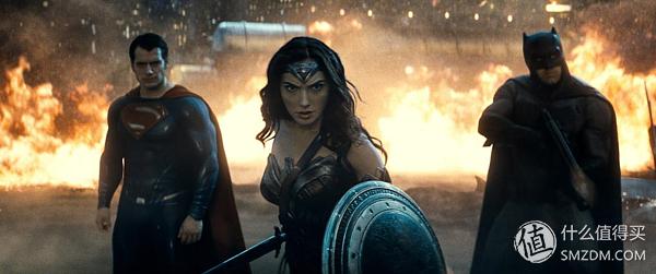 看腻了小鲜肉？《海王》凭肌肉和女神实现口碑逆袭：DC漫改指南