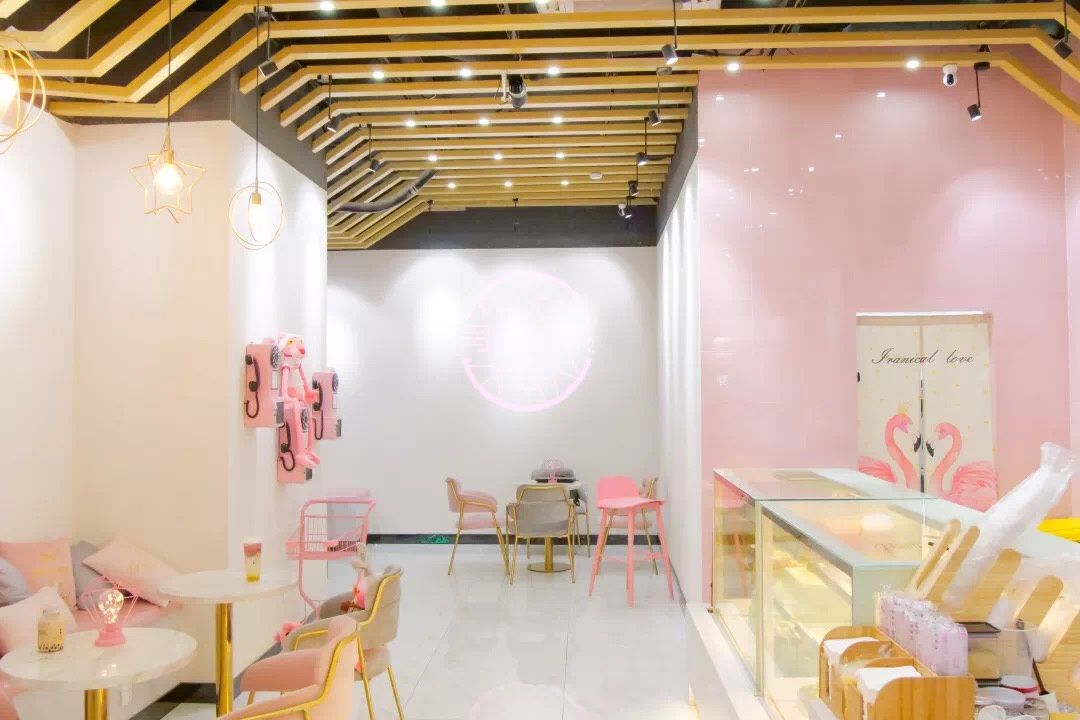 火爆珠三角的网红奶茶店来了，还带着宫崎骏设计的杯子！