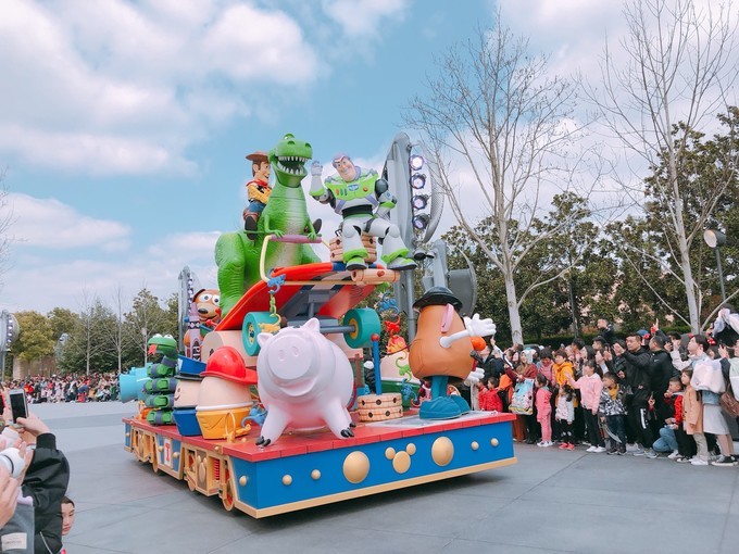 上海迪士尼游玩攻略一天一夜,上海迪士尼游玩攻略在哪里看