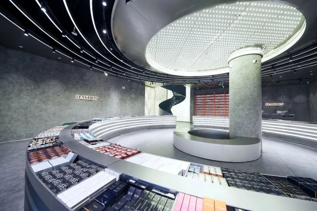 广州、武汉惊现“黑洞”，被“吸”进的消费者几乎没人空手而出