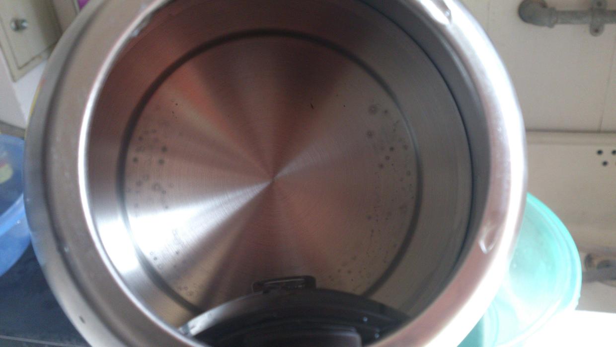 不管水垢多厚喷点它立马焕然一新,不管多厚的水垢