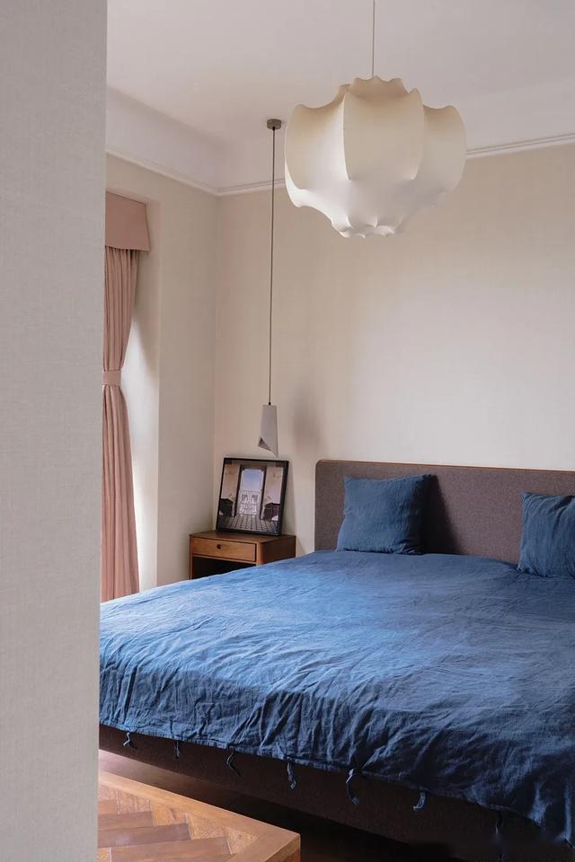 原木风吊顶效果图客厅简约,简约原木风