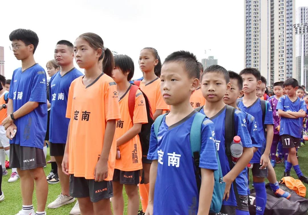 赛出好成绩赛出好风采,江西省青少年足球联赛赣州赛区