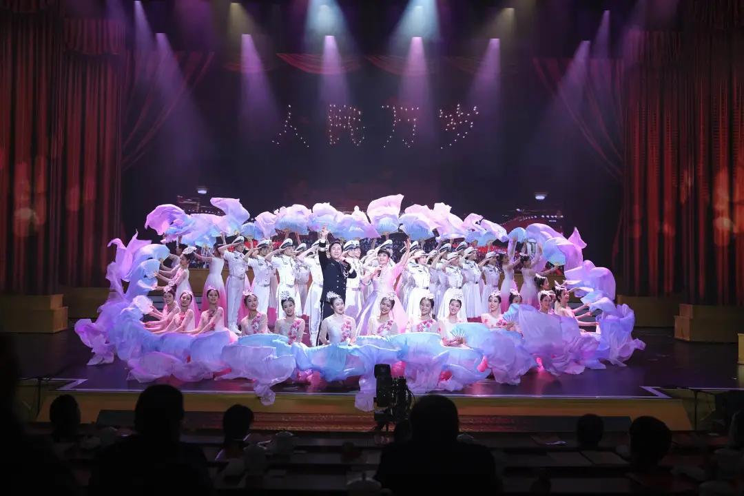 心连心艺术团2019慰问演出公安,中央电视台心连心艺术团慰问专场