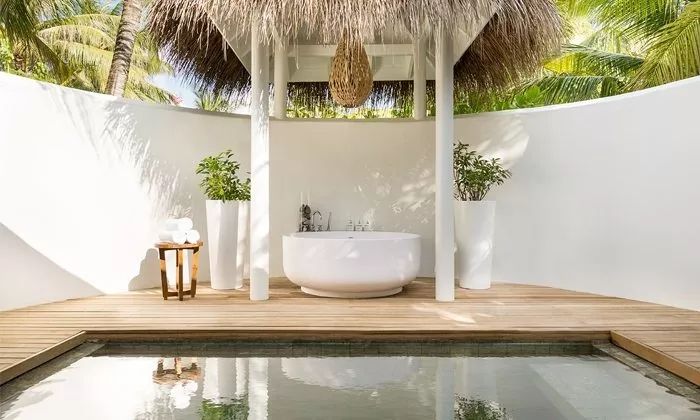 南阿里环礁,丽世岛度假村