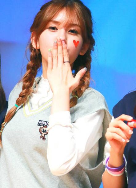 somi综艺跳solo,somi翻跳怪火