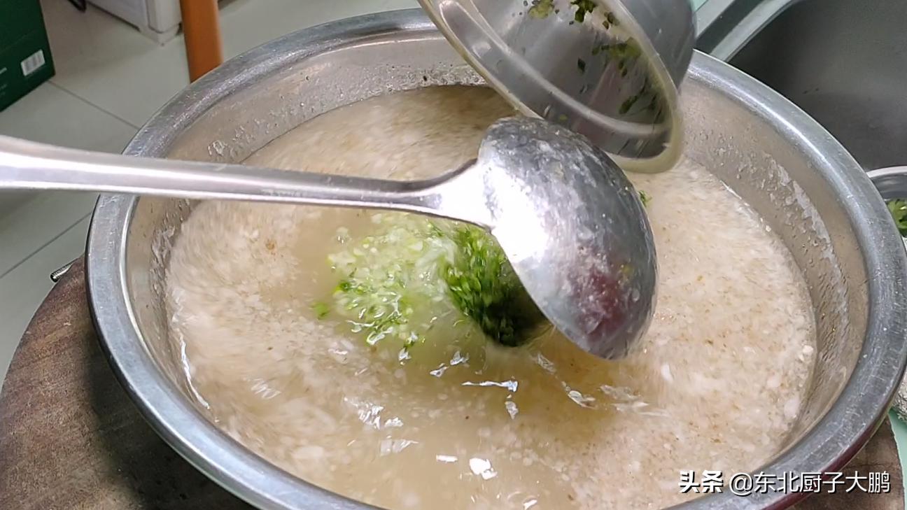 农村大锅杀猪烩菜,东北杀猪烩菜