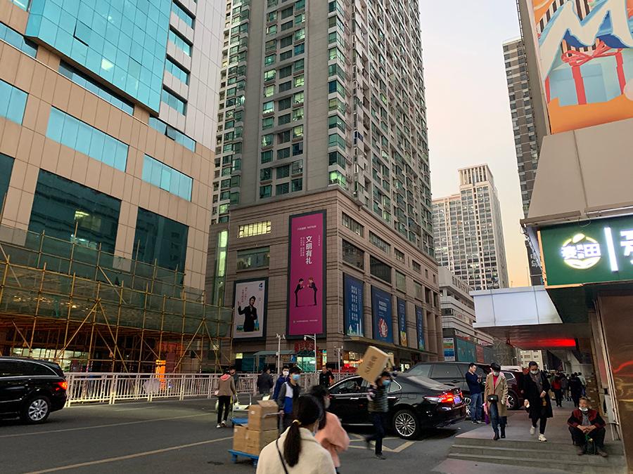 iMac坏了,听说神奇的华强北无所不能,于是...