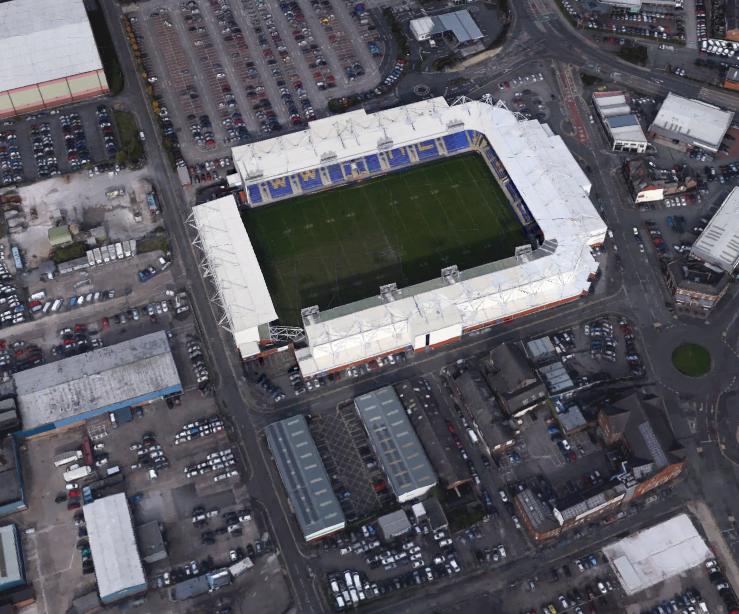 是时候介绍看一下英格兰的橄榄球场了，至少能达到英乙水准