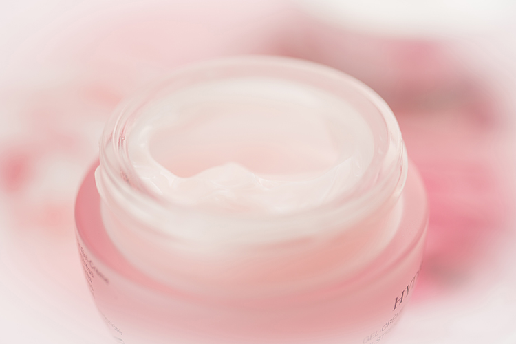 为什么用兰蔻粉水湿敷刺痛感很强,兰蔻粉水干皮怎么用