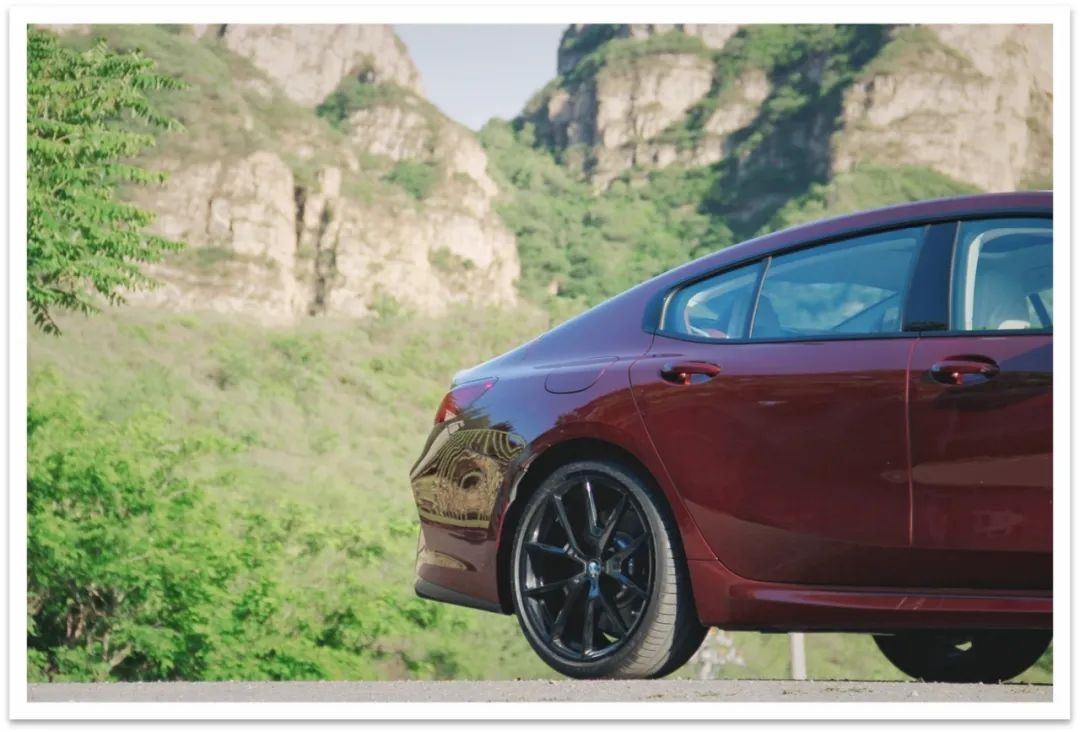 宝马轿车的天花板，试驾你不知道的“宝藏”8系