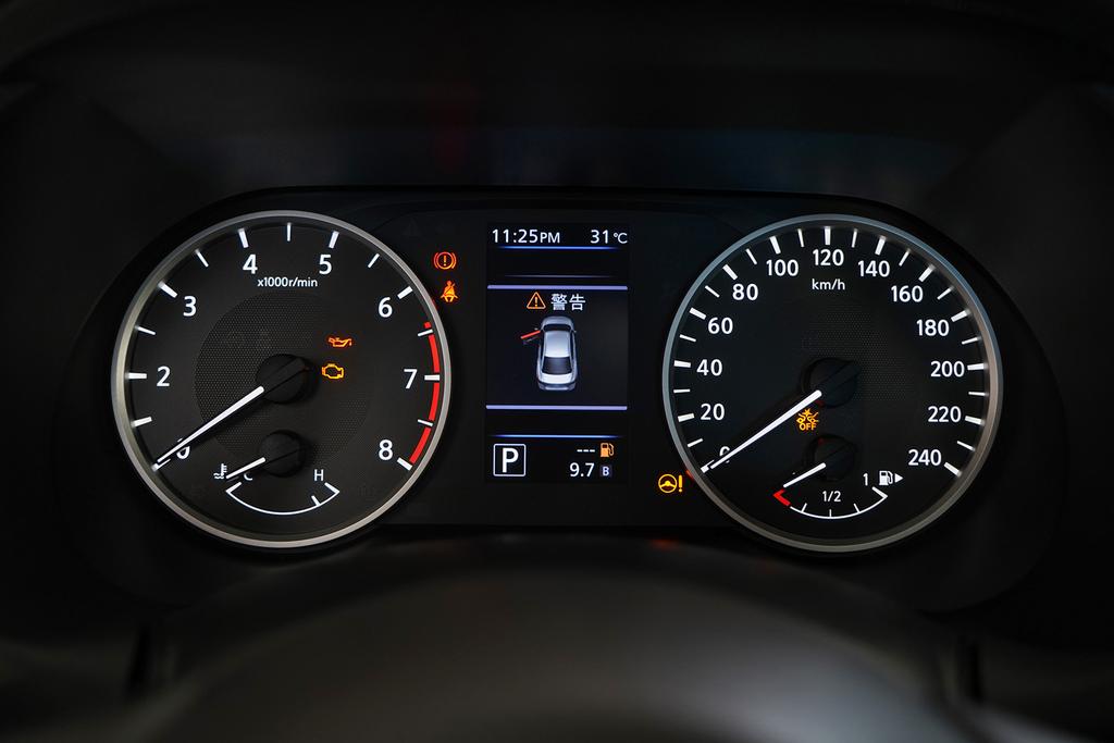 日产轩逸2013年还能卖多少钱,19年日产轩逸现在卖多少钱