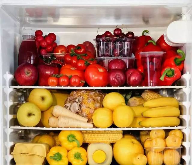 冰箱冷藏室有水怎么办？家用冰箱使用常识小技巧