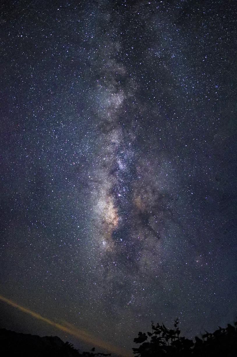 手机能拍摄银河吗,手机拍银河用主摄还是广角