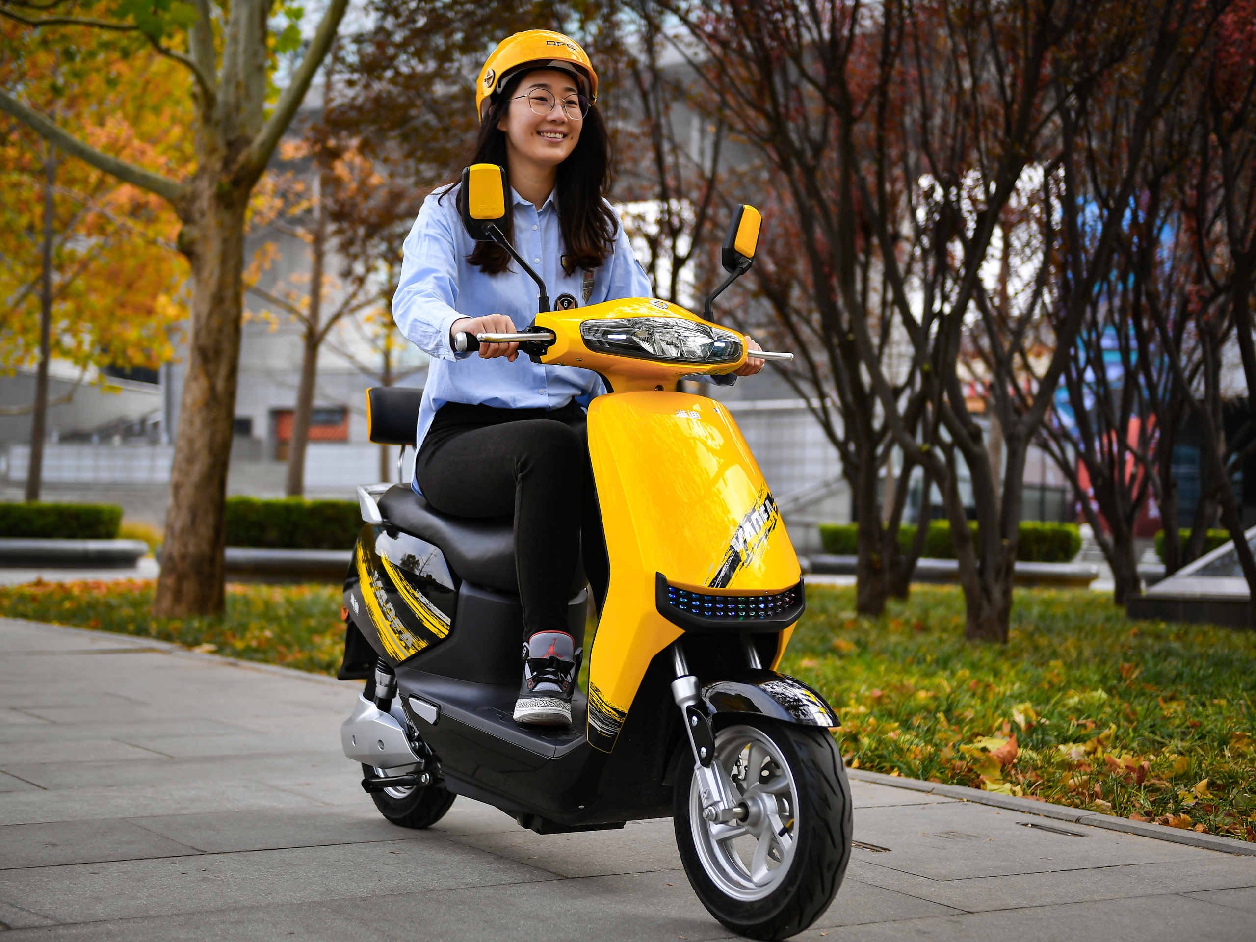 雅迪e2s测评,雅迪电动车b20测评